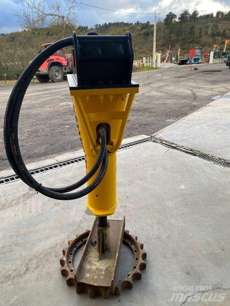 Montabert SD28 Hammer / Brecher