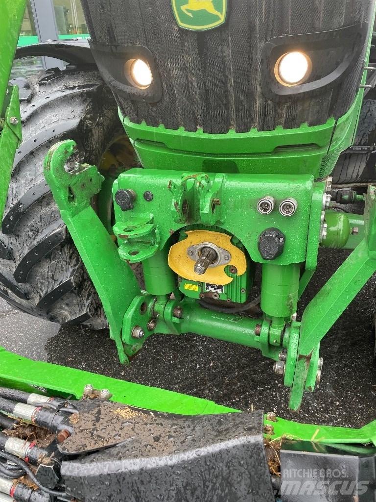 John Deere 6140R Traktoren