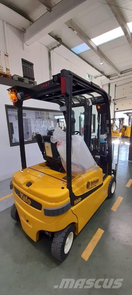 Yale ERP 18 VF LWB Elektrostapler