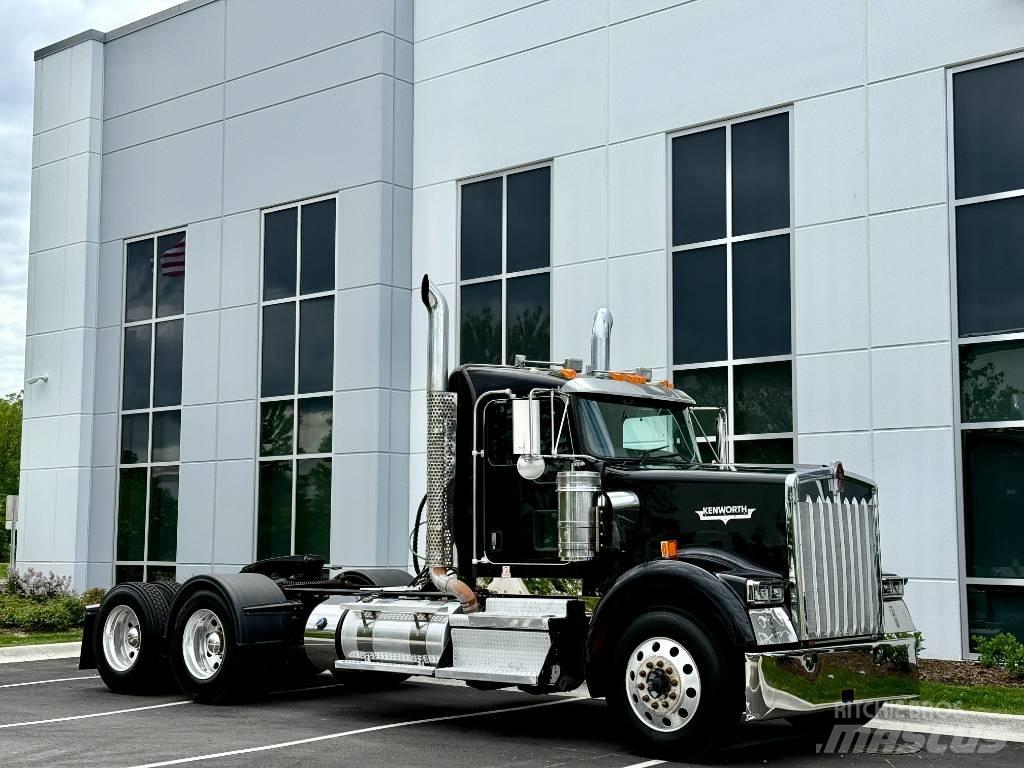 Kenworth W900 Sattelzugmaschinen