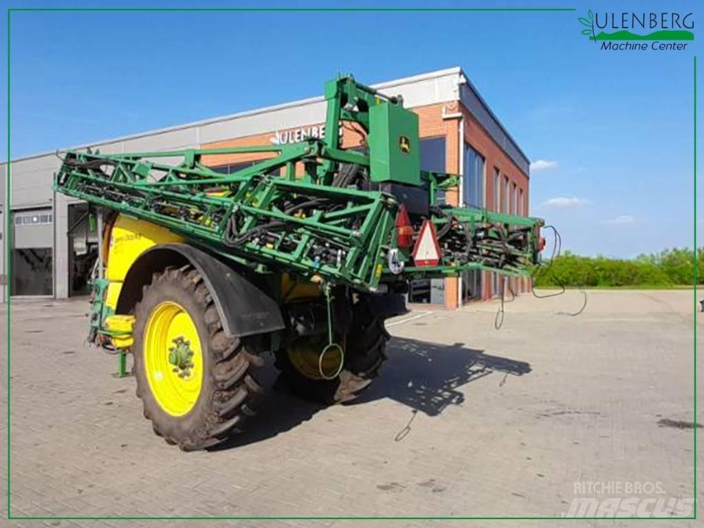 John Deere M 740 Anhängespritzen