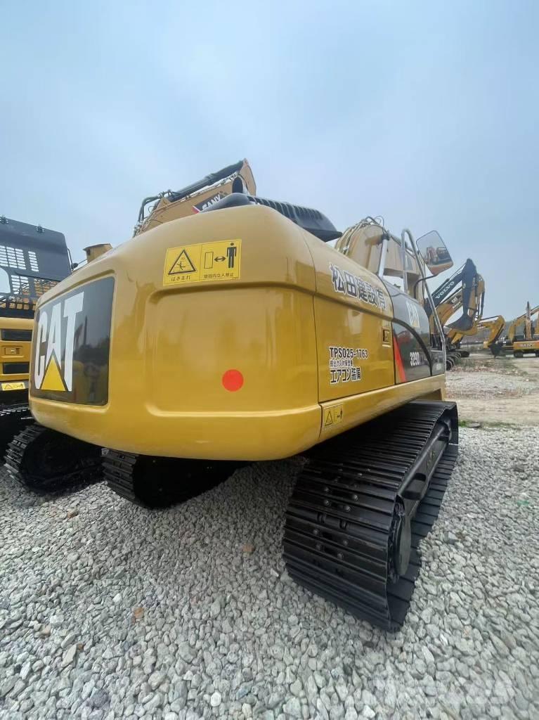 CAT 329 D Raupenbagger