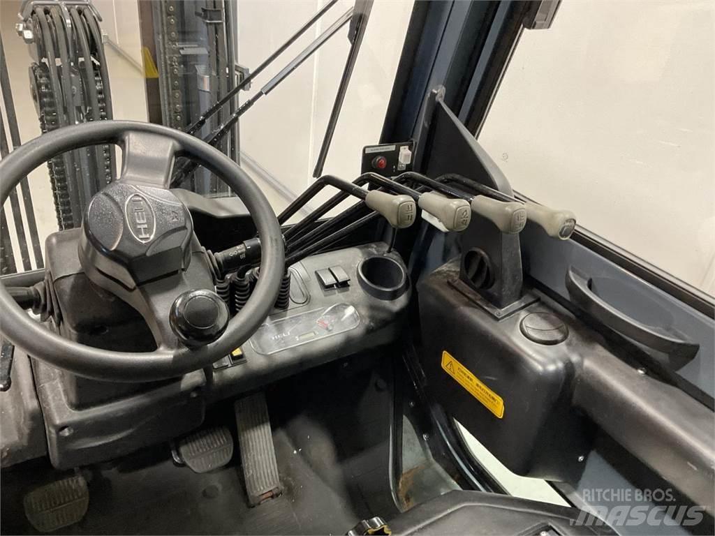 Heli CPYD25 Gasstapler