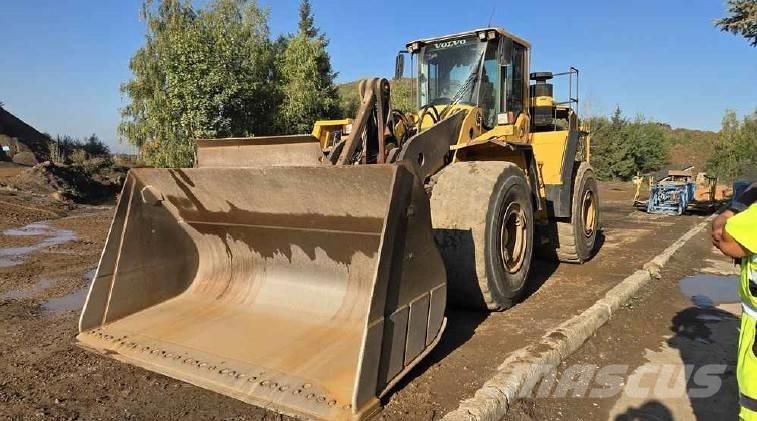 Volvo L 220 F Radlader