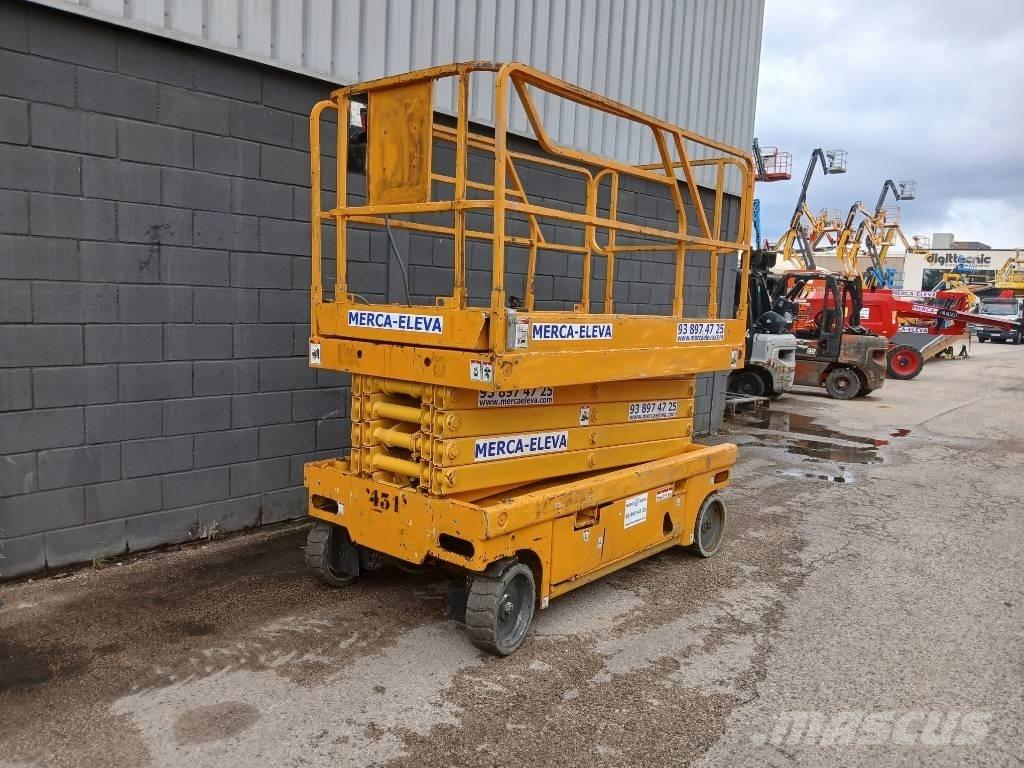 Haulotte Compact 12 Scheren-Arbeitsbühnen
