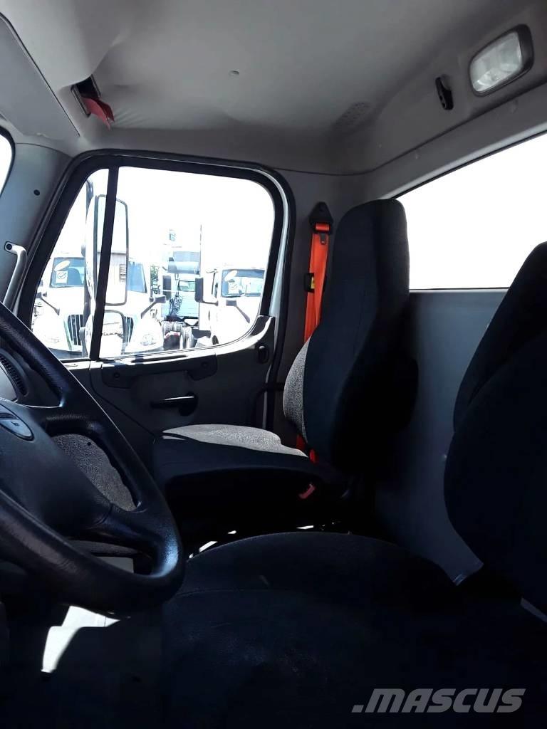 Freightliner M2 Getränkewagen