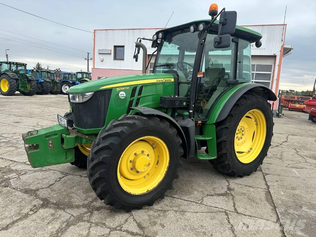 John Deere 5090 M Traktoren