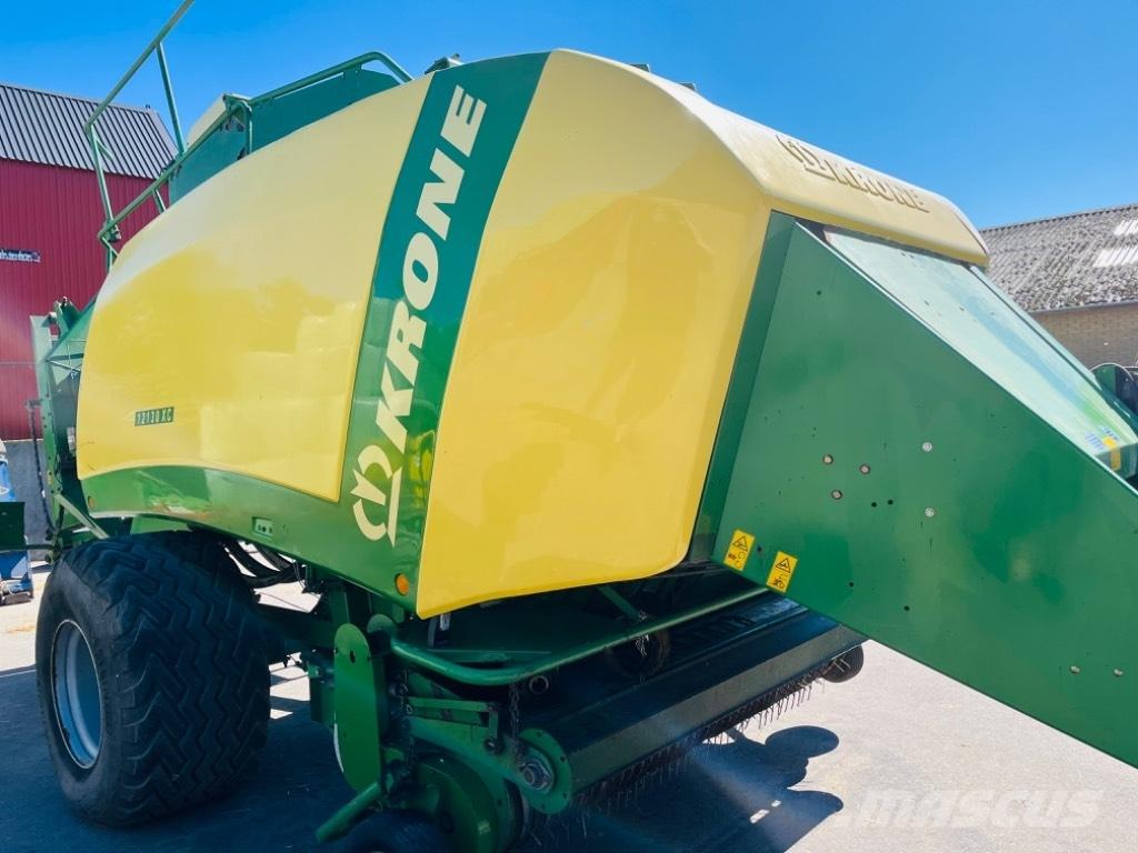 Krone Big Pack 12130 Quaderpressen