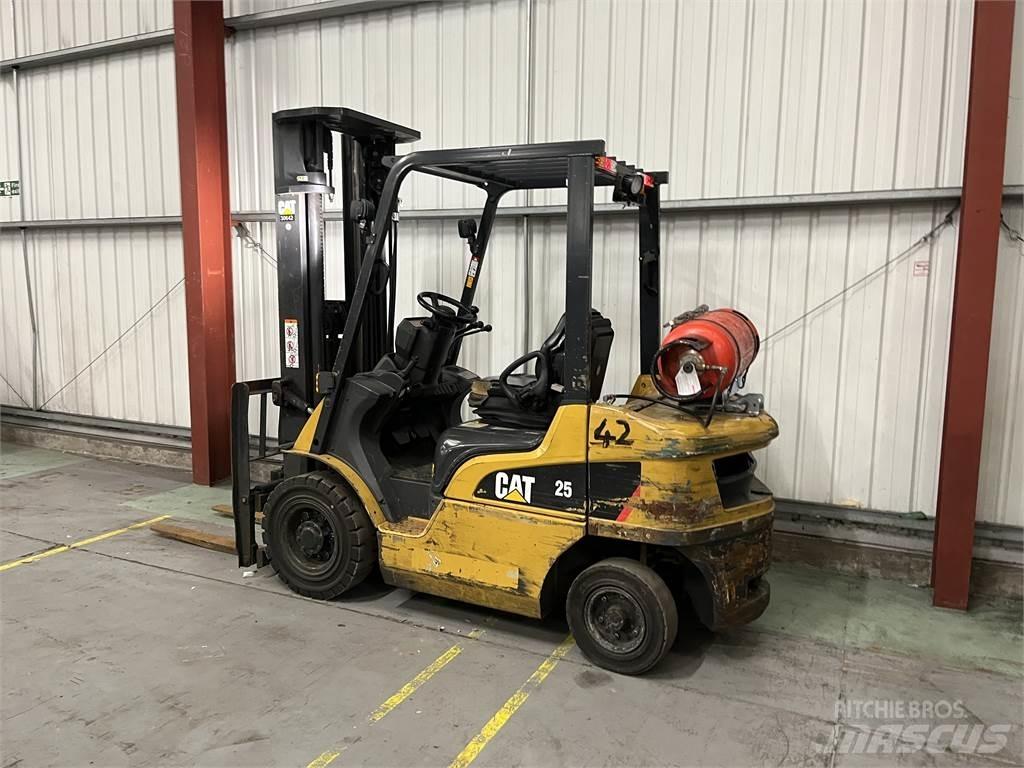 CAT GP25NT Gasstapler
