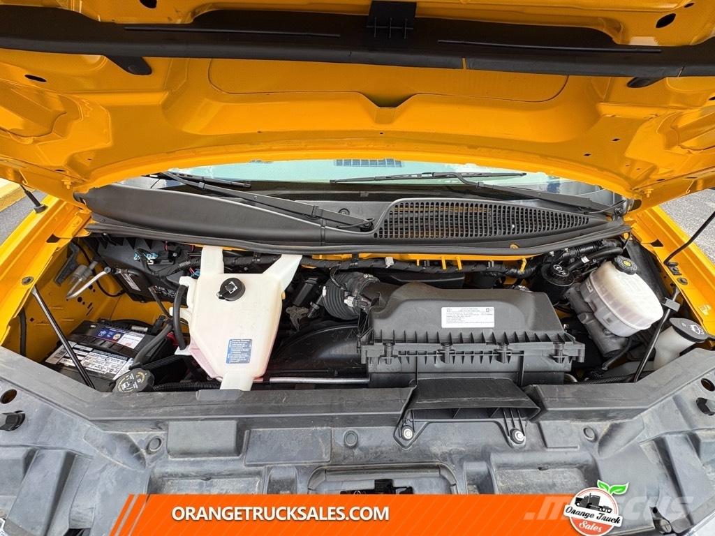 GMC Savana G3500 Lieferwagen
