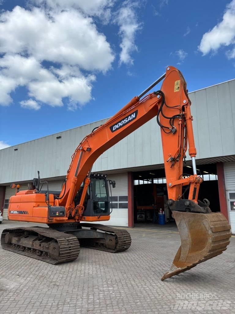 Doosan DX 225 LC-3 Raupenbagger