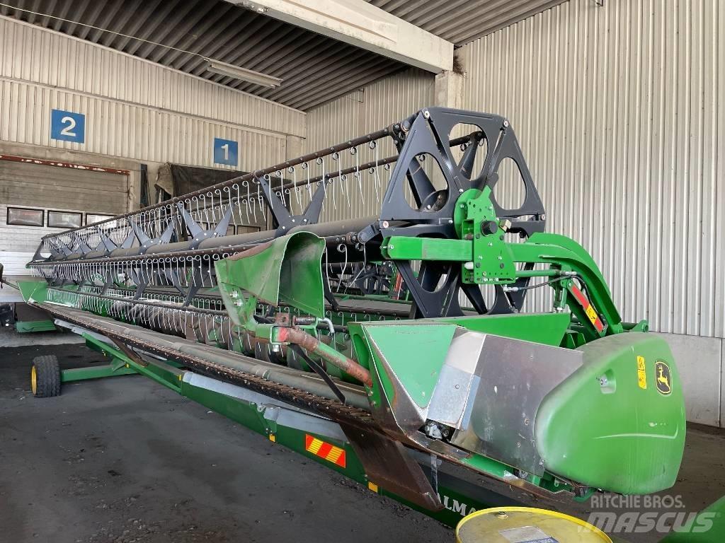 John Deere S790i Mähdrescher