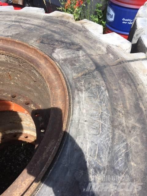 Bridgestone v Radlader