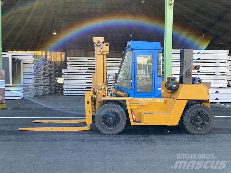 Toyota 4FD120 Dieselstapler