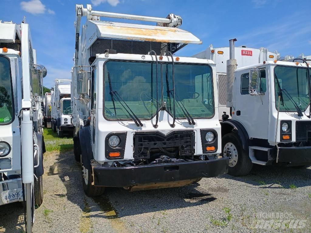 Mack MRU 613 Müllwagen
