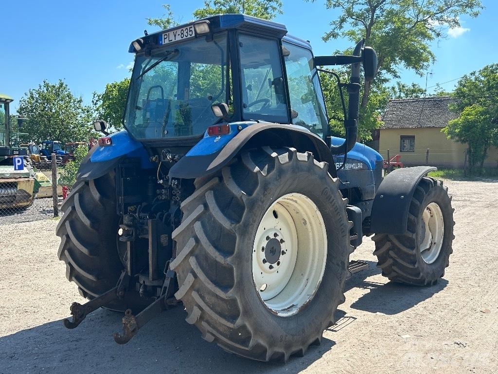 New Holland TM 165 Traktoren
