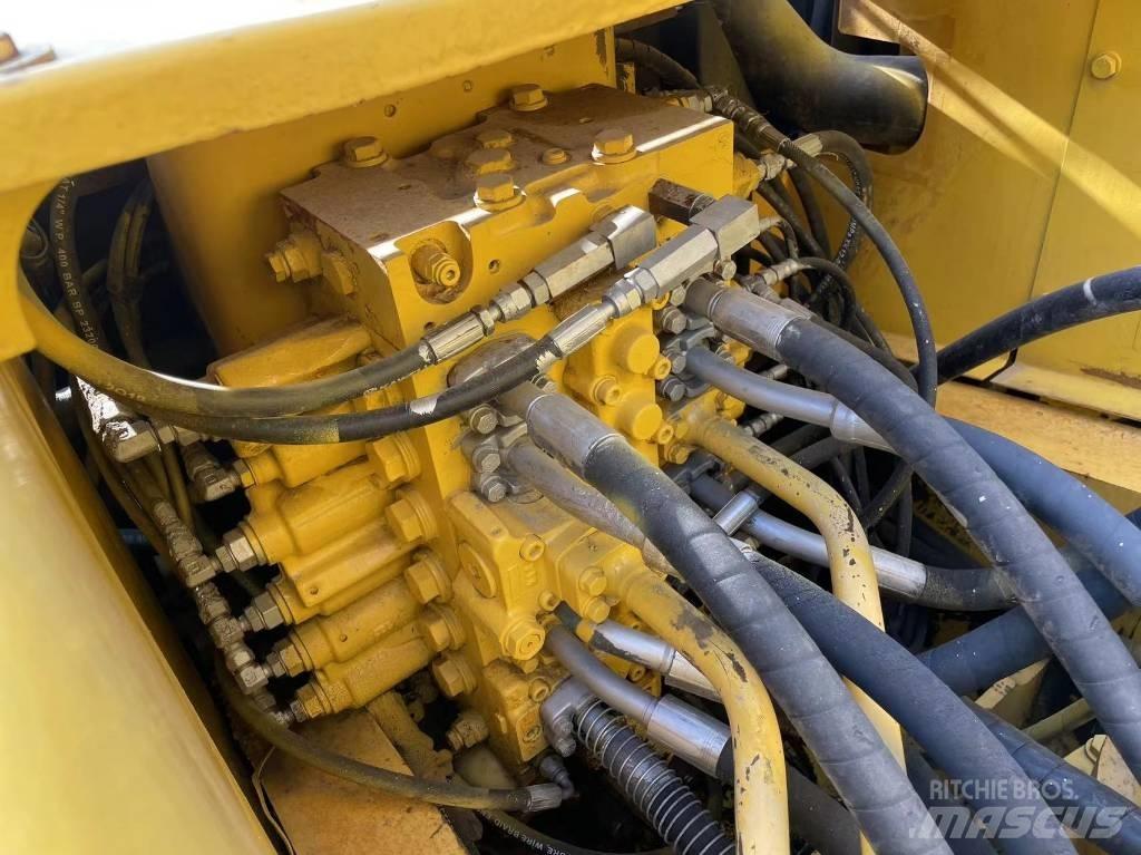 Komatsu PC 220-7 Raupenbagger