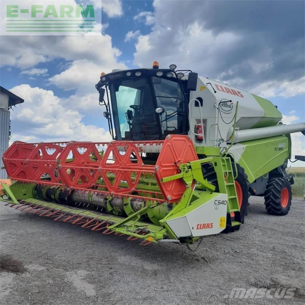CLAAS tucano 440 Mähdrescher
