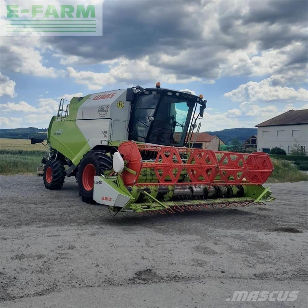 CLAAS tucano 440 Mähdrescher