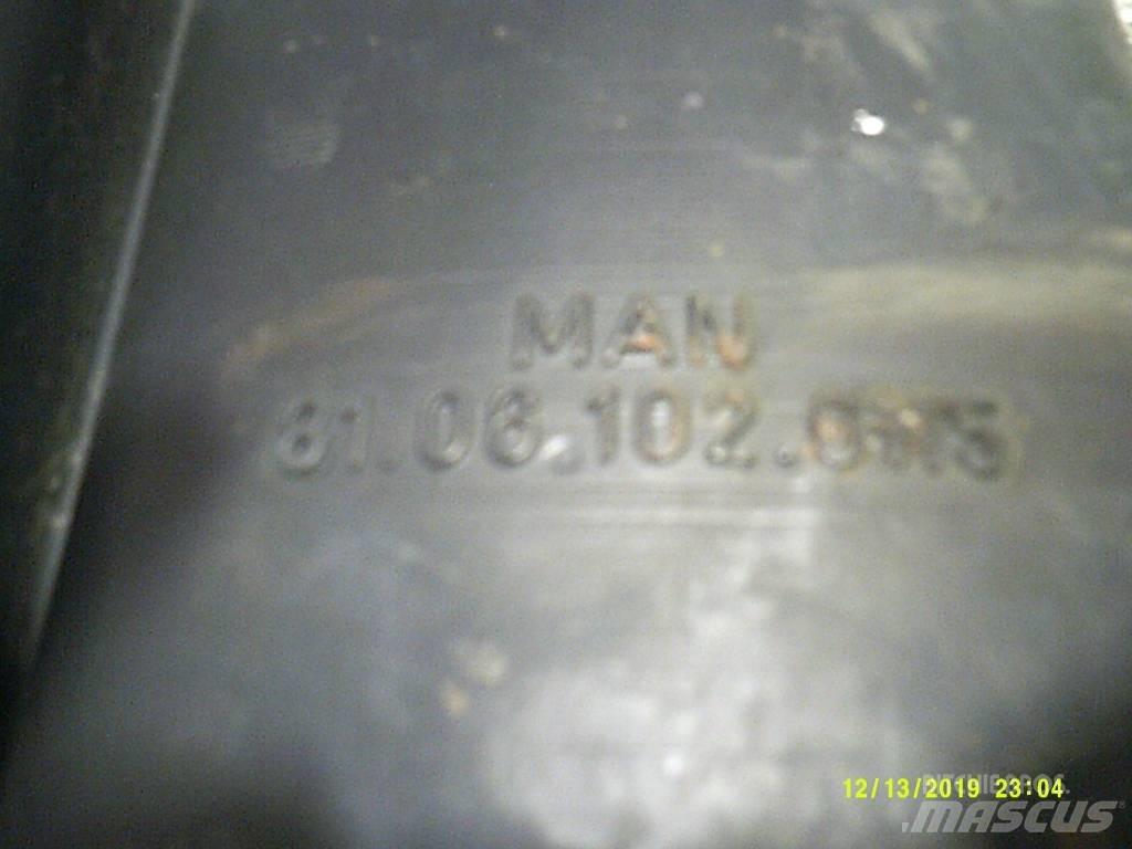 MAN TGX   81061026115 Radiatoren