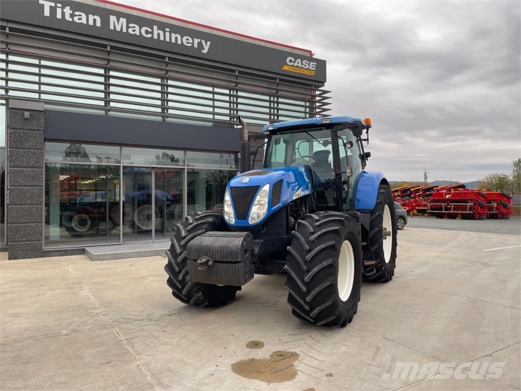New Holland T7050 Traktoren