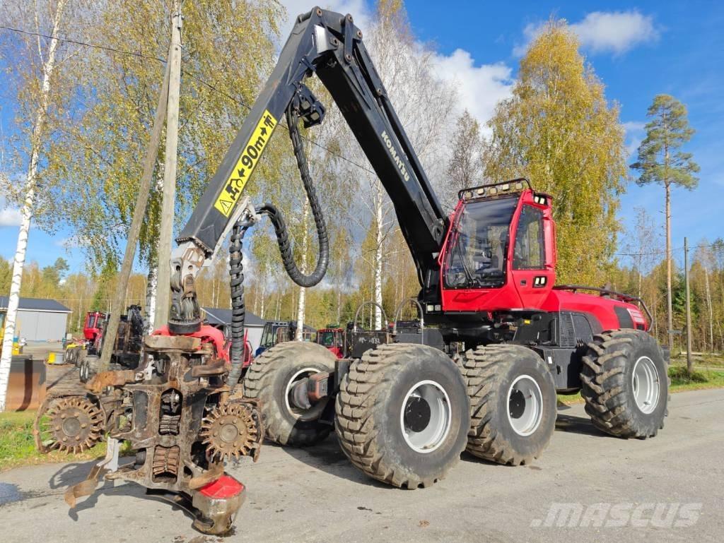 Komatsu 951 Harvester