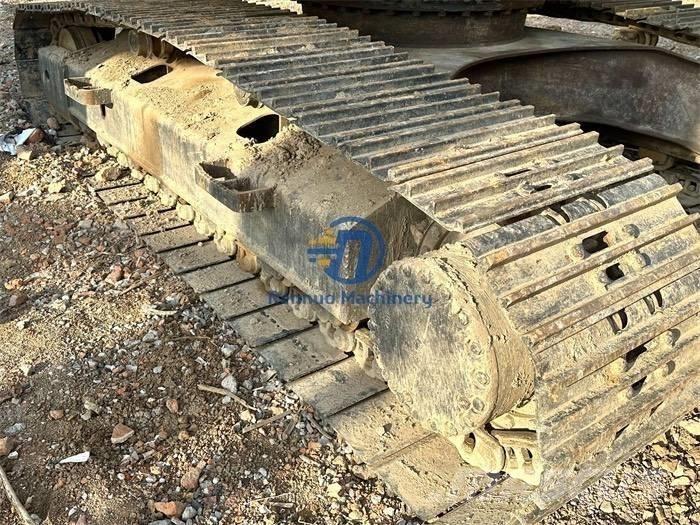 Komatsu PC200-8 Raupenbagger