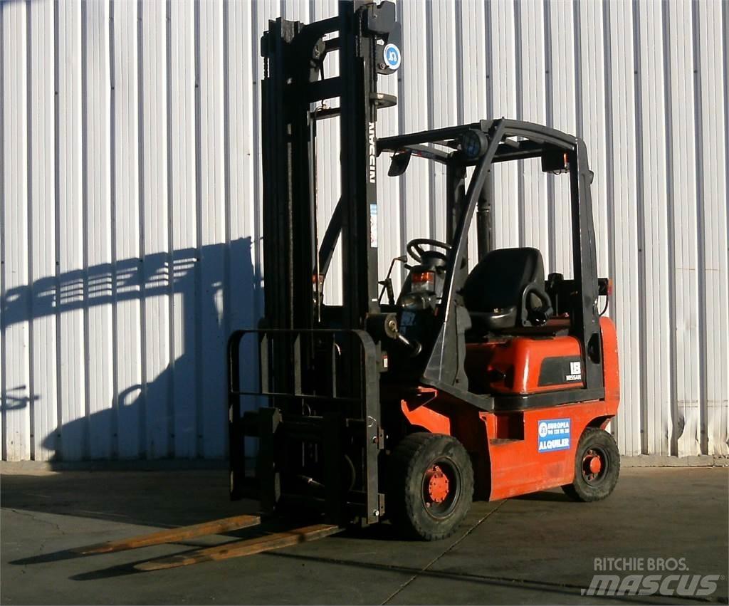 Nissan FD01A18Q Dieselstapler