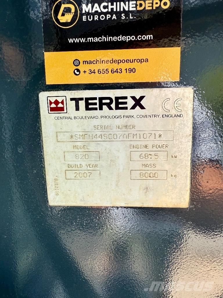 Terex 820 Baggerlader