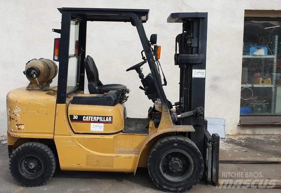 CAT GP 30 Gasstapler
