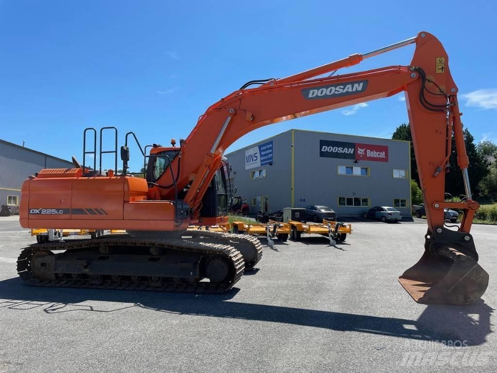 Doosan DX 225 LC-3 Raupenbagger