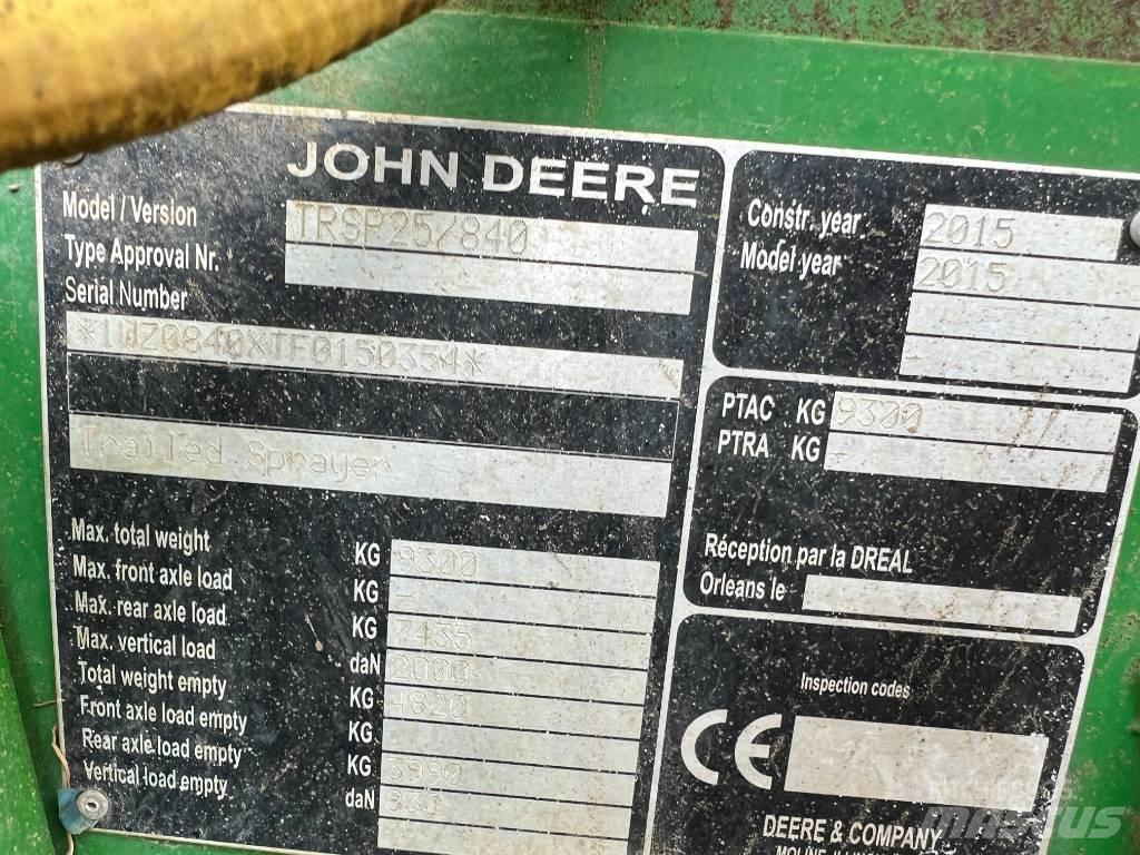 John Deere 840 Anhängespritzen