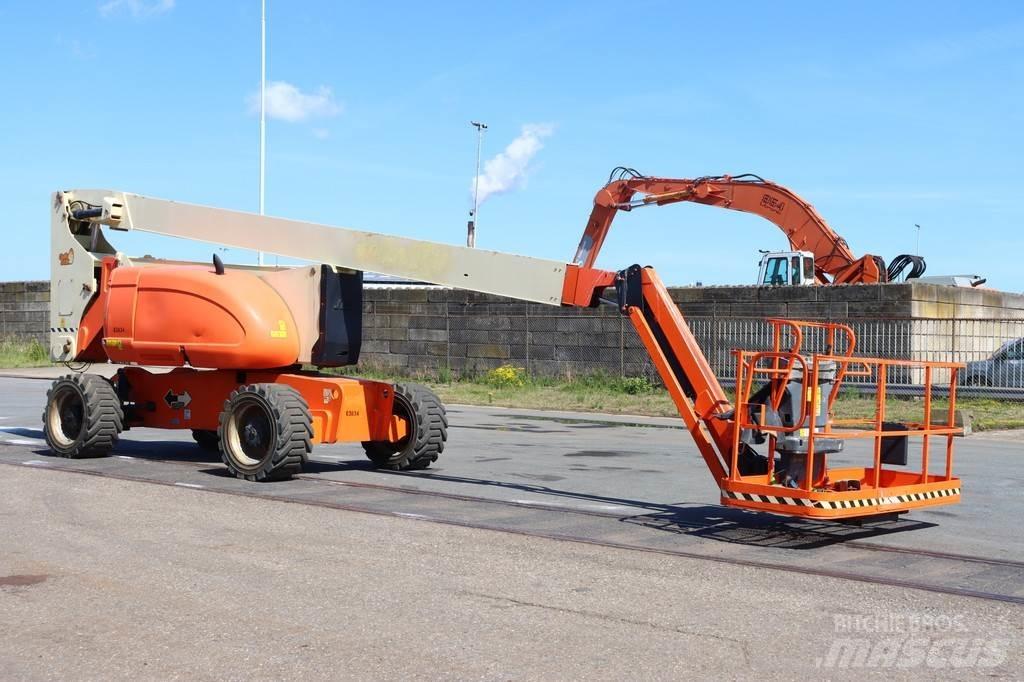 JLG 800AJ Gelenkteleskoparbeitsbühnen