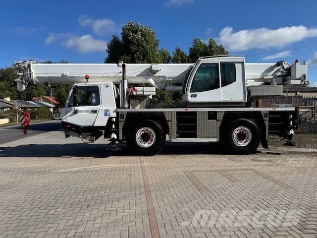 Tadano ATF40-2 All-Terrain-Krane