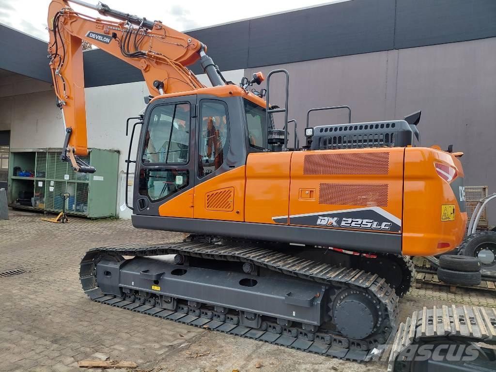 Doosan DX225LC-7 Raupenbagger