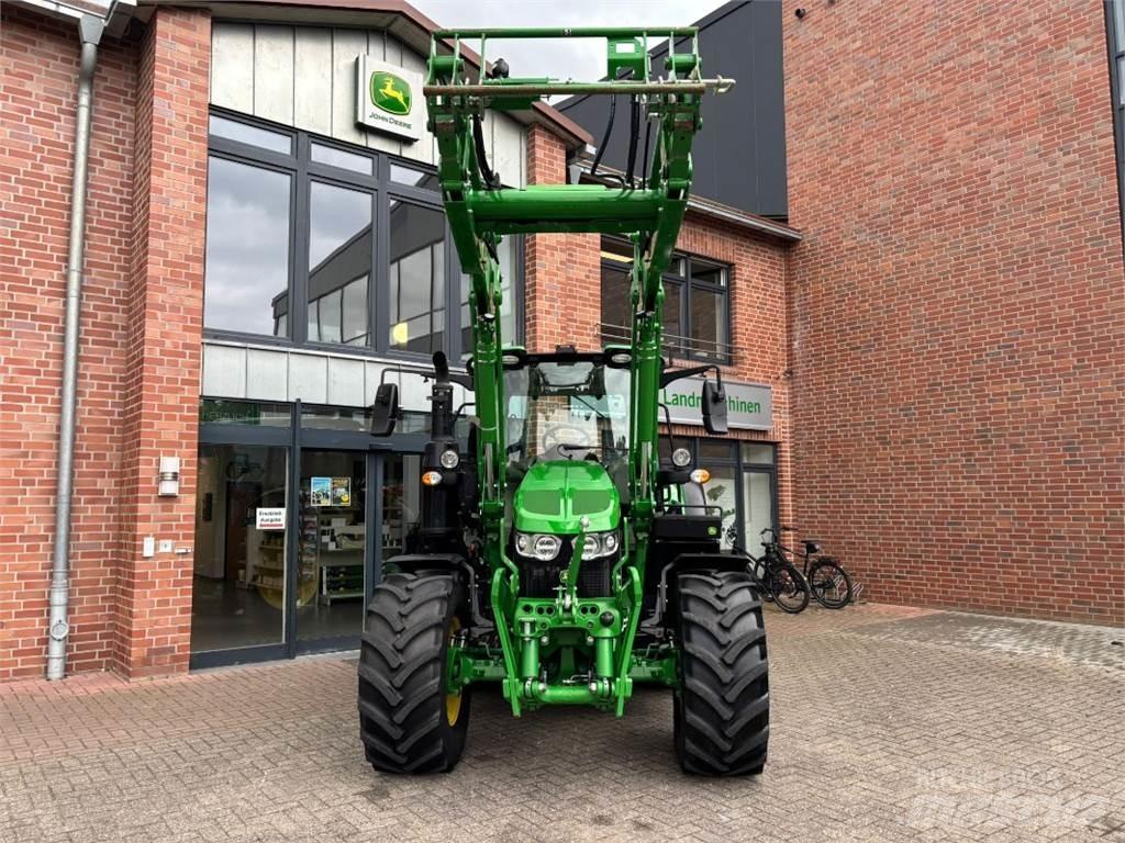 John Deere 6120M Traktoren