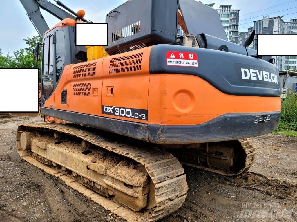 Doosan DX 300 LCA Raupenbagger