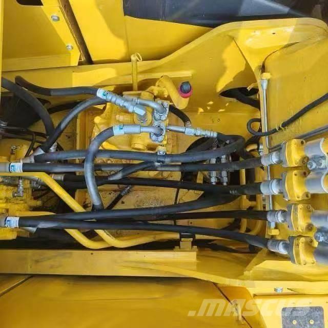 Komatsu PC 210 Raupenbagger