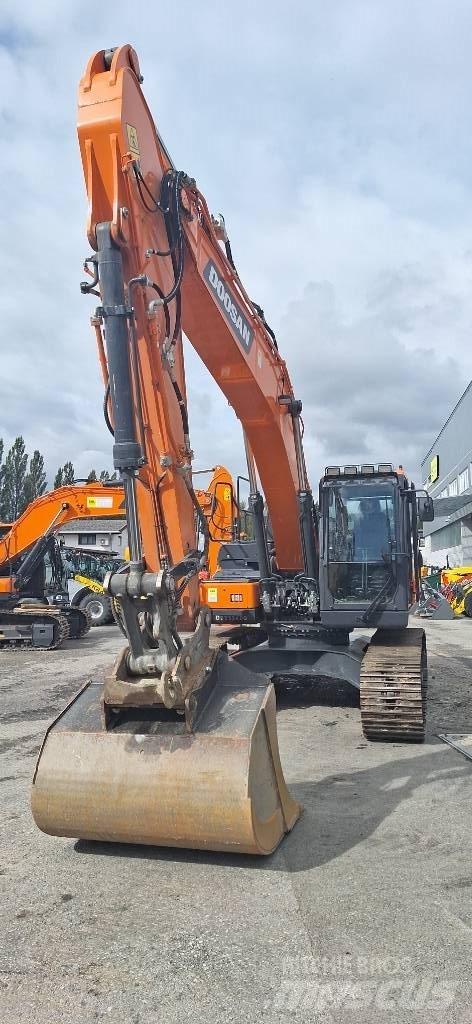 Doosan DX 225 LC-7 Raupenbagger