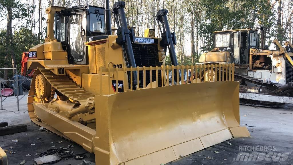 CAT D 8 R Bulldozer