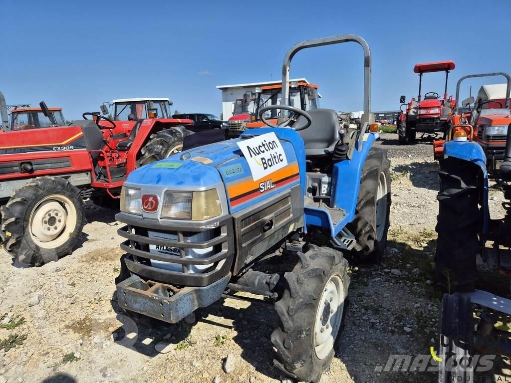 Iseki TF223D Traktoren