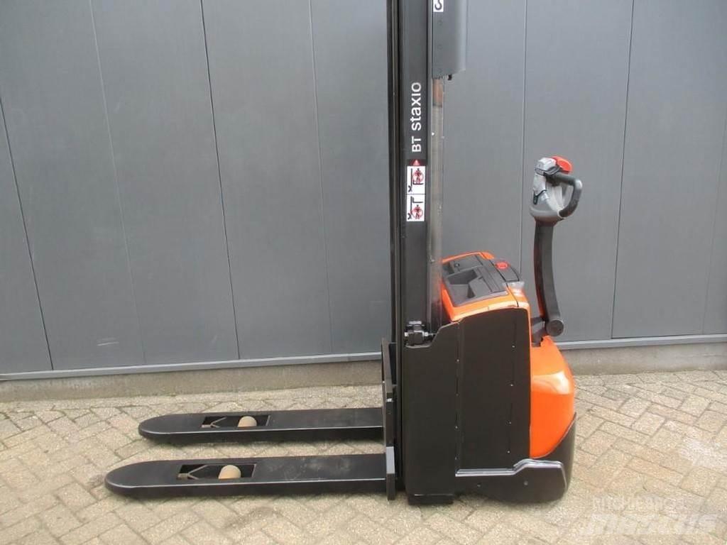 Toyota SWE 120 Deichselstapler