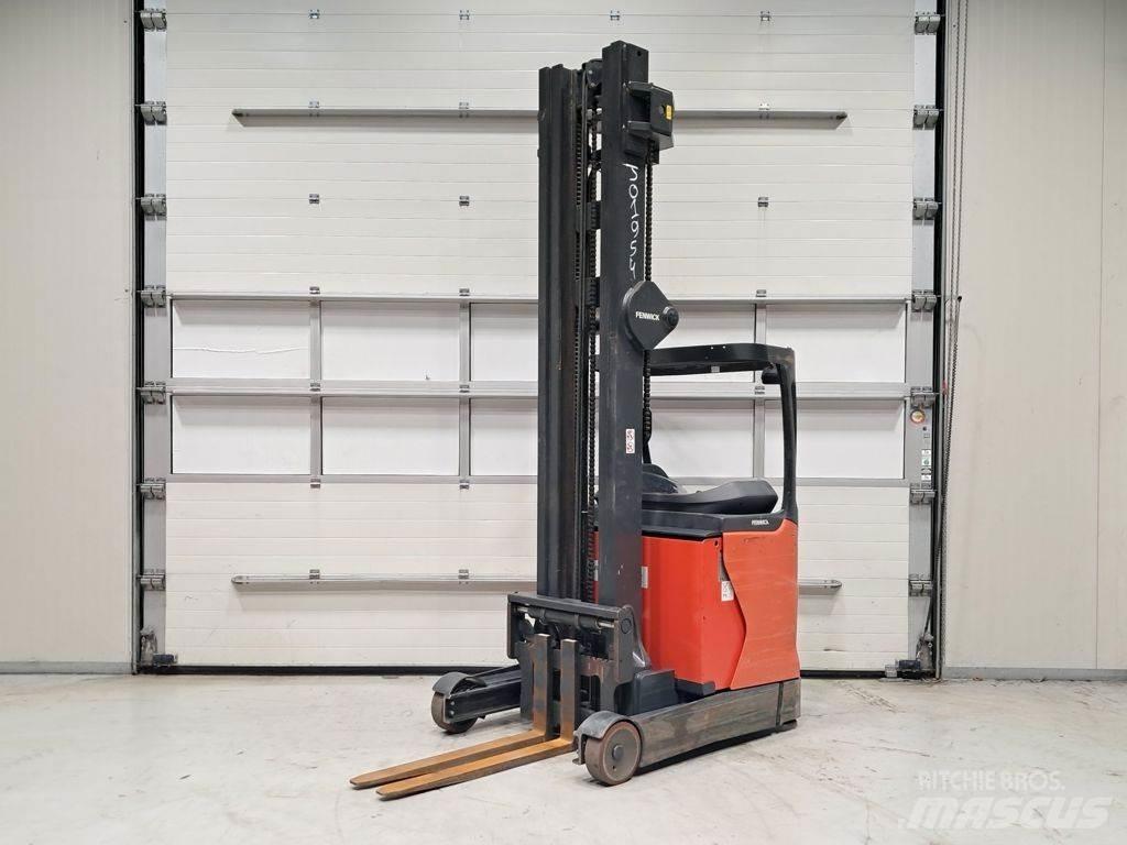 Linde R14 HD Schubmaststapler