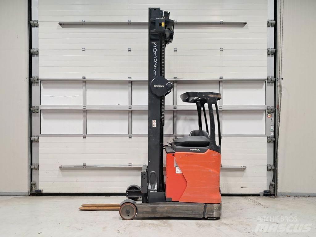 Linde R14 HD Schubmaststapler