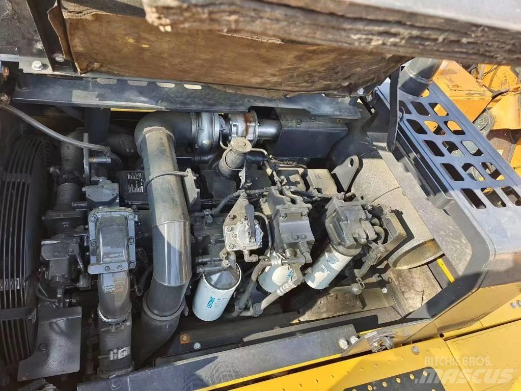 Komatsu PC 400 LC-8 Raupenbagger