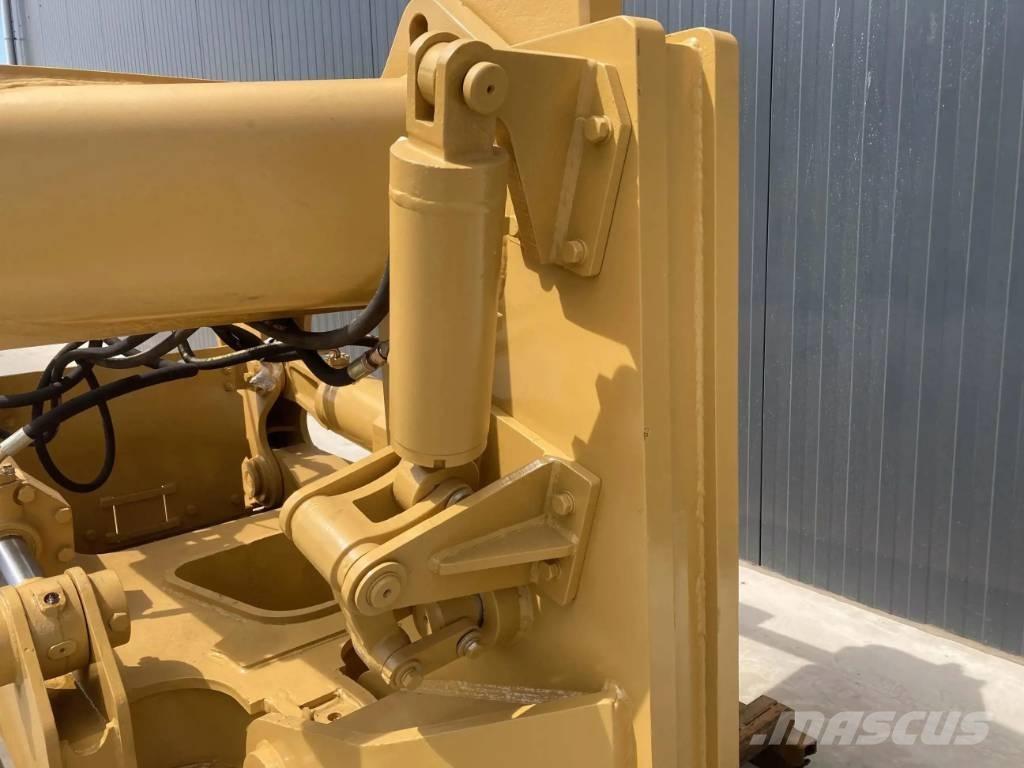 CAT D8N Aufreisser