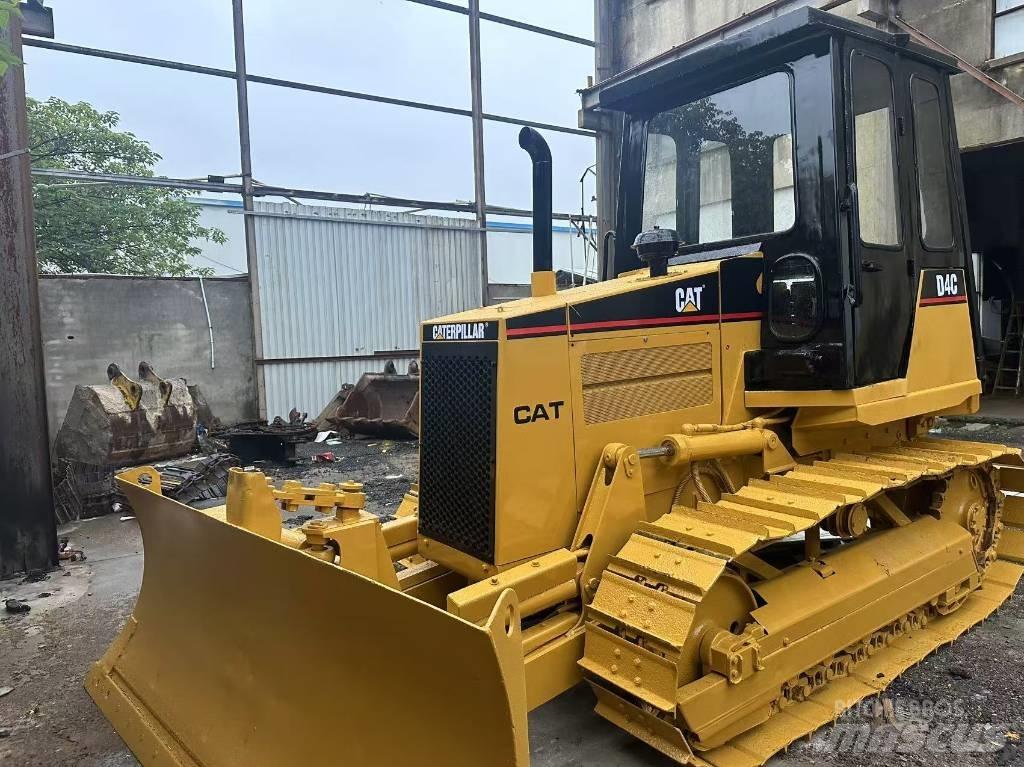 CAT D 4 C Bulldozer