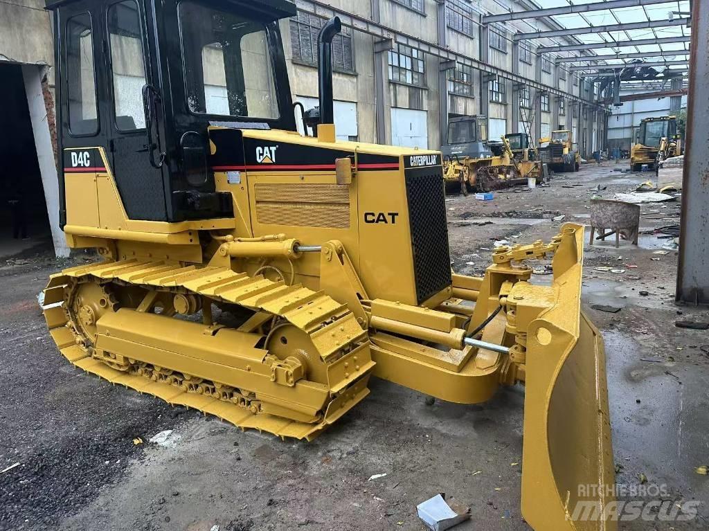 CAT D 4 C Bulldozer