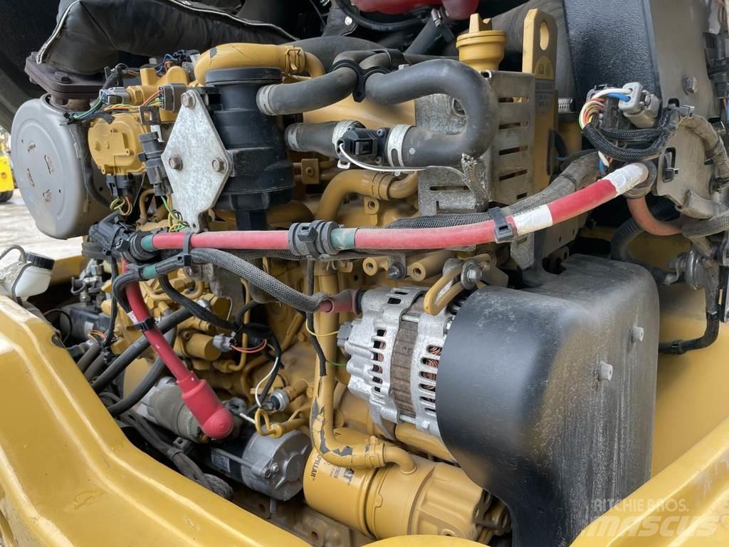 CAT 907M Radlader