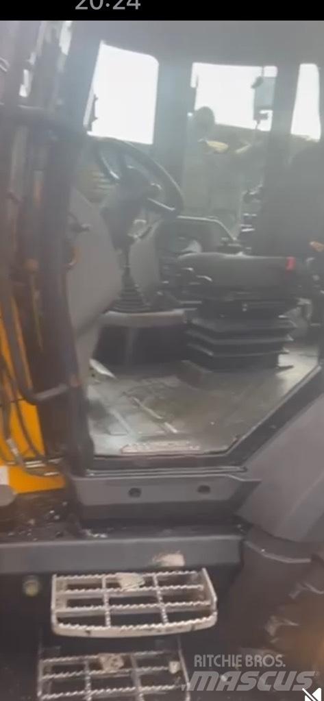 JCB 3CX Compact Baggerlader